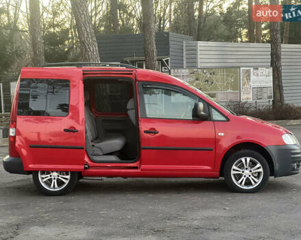 Красный Фольксваген Кадди, объемом двигателя 1.39 л и пробегом 176 тыс. км за 6700 $, фото 15 на Automoto.ua