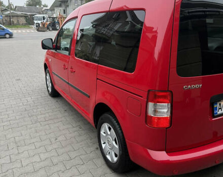 Красный Фольксваген Кадди, объемом двигателя 1.6 л и пробегом 225 тыс. км за 7900 $, фото 6 на Automoto.ua