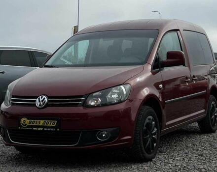 Красный Фольксваген Кадди, объемом двигателя 1.6 л и пробегом 218 тыс. км за 8900 $, фото 2 на Automoto.ua