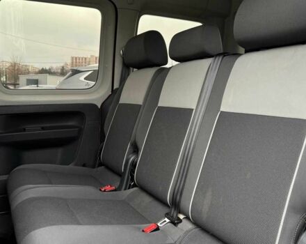 Красный Фольксваген Кадди, объемом двигателя 1.6 л и пробегом 218 тыс. км за 8900 $, фото 16 на Automoto.ua