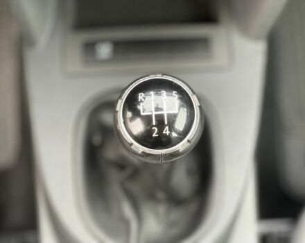 Красный Фольксваген Кадди, объемом двигателя 1.6 л и пробегом 206 тыс. км за 7900 $, фото 19 на Automoto.ua