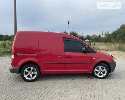 Красный Фольксваген Кадди, объемом двигателя 1.9 л и пробегом 344 тыс. км за 6200 $, фото 2 на Automoto.ua
