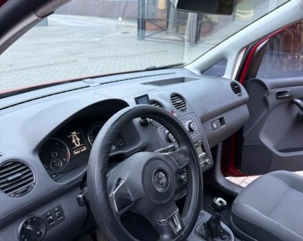 Фольксваген Кадди 2011 в Ровно на Automoto.ua Красный Фольксваген Кадди, объемом двигателя 2 л и пробегом 295 тыс. км за 9000 $, фото 10 на Automoto.ua