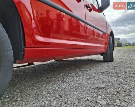 Красный Фольксваген Кадди, объемом двигателя 1.6 л и пробегом 183 тыс. км за 9750 $, фото 5 на Automoto.ua