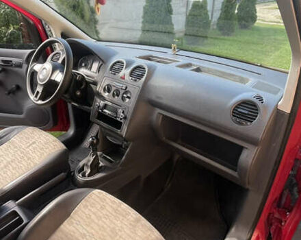 Червоний Фольксваген Кадді, об'ємом двигуна 1.6 л та пробігом 220 тис. км за 8500 $, фото 6 на Automoto.ua