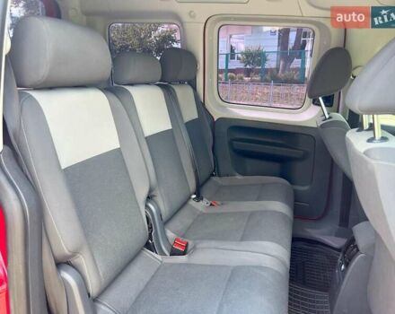 Червоний Фольксваген Кадді, об'ємом двигуна 1.6 л та пробігом 377 тис. км за 9790 $, фото 19 на Automoto.ua