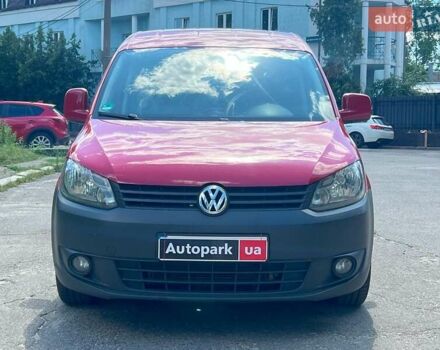 Червоний Фольксваген Кадді, об'ємом двигуна 1.6 л та пробігом 377 тис. км за 9790 $, фото 1 на Automoto.ua