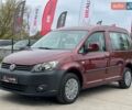 Красный Фольксваген Кадди, объемом двигателя 1.6 л и пробегом 250 тыс. км за 10999 $, фото 1 на Automoto.ua