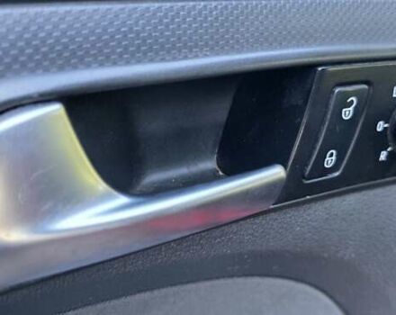 Червоний Фольксваген Кадді, об'ємом двигуна 1.6 л та пробігом 261 тис. км за 12500 $, фото 15 на Automoto.ua