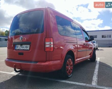 Фольксваген Кадди 2014 в Ровно на Automoto.ua Красный Фольксваген Кадди, объемом двигателя 1.6 л и пробегом 264 тыс. км за 12000 $, фото 4 на Automoto.ua