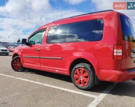 Фольксваген Кадди 2014 в Ровно на Automoto.ua Красный Фольксваген Кадди, объемом двигателя 1.6 л и пробегом 264 тыс. км за 12000 $, фото 5 на Automoto.ua
