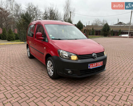 Красный Фольксваген Кадди, объемом двигателя 1.6 л и пробегом 241 тыс. км за 12700 $, фото 6 на Automoto.ua