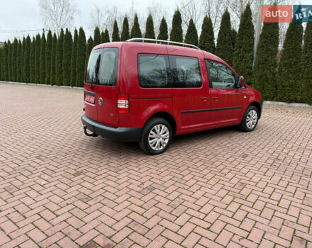 Красный Фольксваген Кадди, объемом двигателя 1.6 л и пробегом 241 тыс. км за 12700 $, фото 12 на Automoto.ua