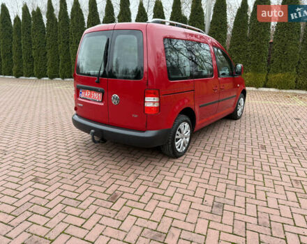 Красный Фольксваген Кадди, объемом двигателя 1.6 л и пробегом 241 тыс. км за 12700 $, фото 27 на Automoto.ua