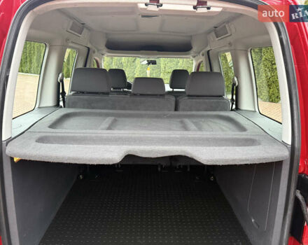 Красный Фольксваген Кадди, объемом двигателя 1.6 л и пробегом 241 тыс. км за 12700 $, фото 32 на Automoto.ua