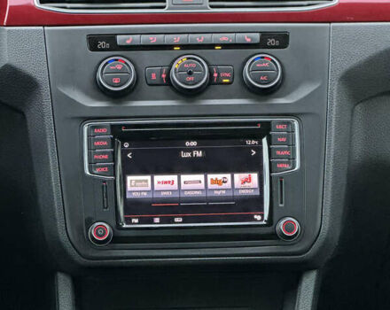 Красный Фольксваген Кадди, объемом двигателя 2 л и пробегом 246 тыс. км за 15950 $, фото 39 на Automoto.ua