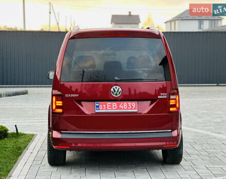 Красный Фольксваген Кадди, объемом двигателя 2 л и пробегом 246 тыс. км за 15950 $, фото 8 на Automoto.ua