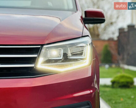 Красный Фольксваген Кадди, объемом двигателя 2 л и пробегом 246 тыс. км за 15950 $, фото 19 на Automoto.ua