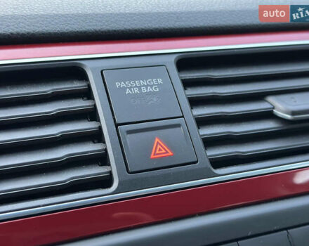 Красный Фольксваген Кадди, объемом двигателя 2 л и пробегом 246 тыс. км за 15950 $, фото 42 на Automoto.ua