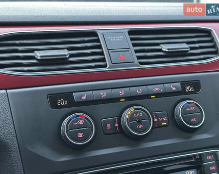 Красный Фольксваген Кадди, объемом двигателя 2 л и пробегом 246 тыс. км за 15950 $, фото 41 на Automoto.ua