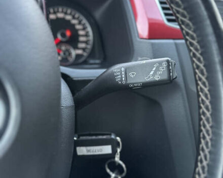 Красный Фольксваген Кадди, объемом двигателя 2 л и пробегом 246 тыс. км за 15950 $, фото 38 на Automoto.ua