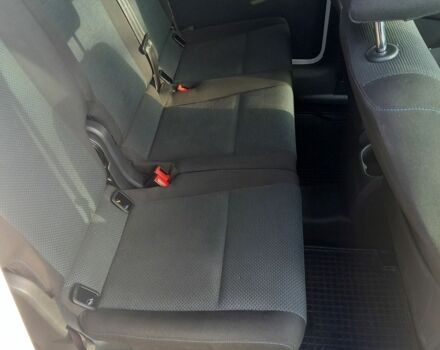 Красный Фольксваген Кадди, объемом двигателя 1.4 л и пробегом 212 тыс. км за 16000 $, фото 6 на Automoto.ua