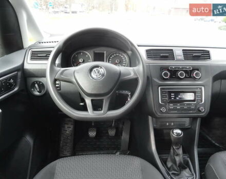 Червоний Фольксваген Кадді, об'ємом двигуна 2 л та пробігом 164 тис. км за 16450 $, фото 28 на Automoto.ua