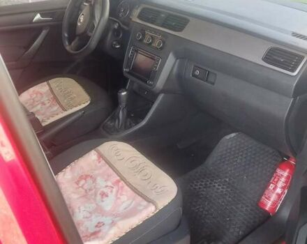 Красный Фольксваген Кадди, объемом двигателя 2 л и пробегом 296 тыс. км за 15500 $, фото 6 на Automoto.ua