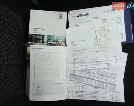 Червоний Фольксваген Кадді, об'ємом двигуна 2 л та пробігом 164 тис. км за 16450 $, фото 46 на Automoto.ua