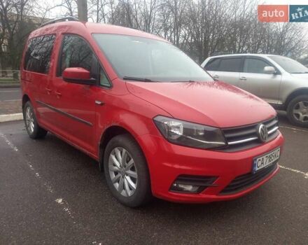 Красный Фольксваген Кадди, объемом двигателя 2 л и пробегом 226 тыс. км за 15200 $, фото 3 на Automoto.ua