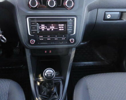 Червоний Фольксваген Кадді, об'ємом двигуна 2 л та пробігом 164 тис. км за 16450 $, фото 31 на Automoto.ua