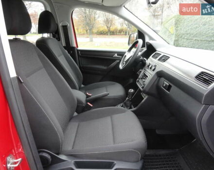 Червоний Фольксваген Кадді, об'ємом двигуна 2 л та пробігом 164 тис. км за 16450 $, фото 26 на Automoto.ua