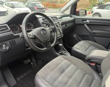 Червоний Фольксваген Кадді, об'ємом двигуна 1.4 л та пробігом 40 тис. км за 11000 $, фото 7 на Automoto.ua