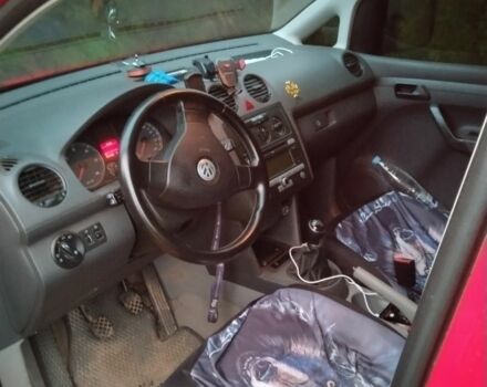 Красный Фольксваген Кадди, объемом двигателя 1.9 л и пробегом 431 тыс. км за 6500 $, фото 4 на Automoto.ua