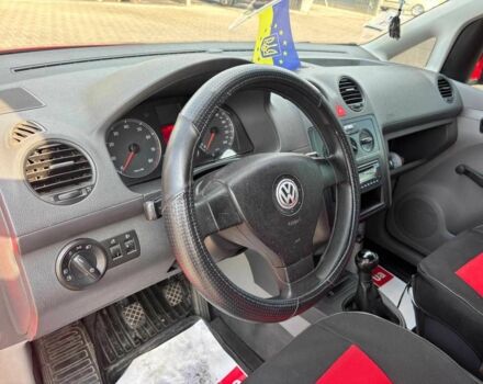Червоний Фольксваген Кадді, об'ємом двигуна 2 л та пробігом 230 тис. км за 6330 $, фото 22 на Automoto.ua