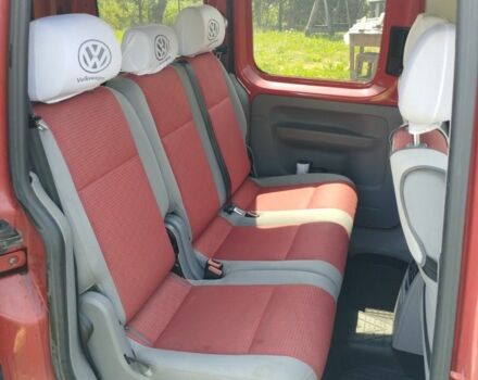 Красный Фольксваген Кадди, объемом двигателя 1.4 л и пробегом 297 тыс. км за 5900 $, фото 5 на Automoto.ua