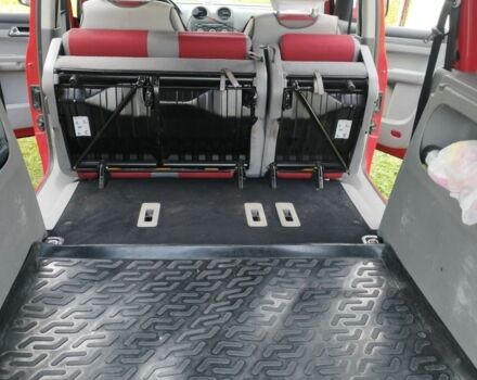 Красный Фольксваген Кадди, объемом двигателя 1.4 л и пробегом 297 тыс. км за 5900 $, фото 6 на Automoto.ua