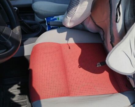 Красный Фольксваген Кадди, объемом двигателя 1.4 л и пробегом 297 тыс. км за 5900 $, фото 10 на Automoto.ua