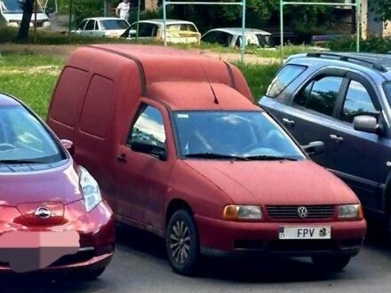 Красный Фольксваген Кадди, объемом двигателя 1.9 л и пробегом 200 тыс. км за 2000 $, фото 1 на Automoto.ua