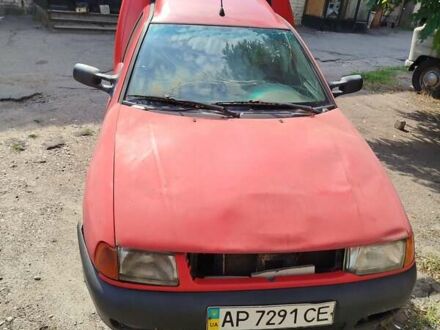 Червоний Фольксваген Кадді, об'ємом двигуна 1.39 л та пробігом 300 тис. км за 1500 $, фото 1 на Automoto.ua