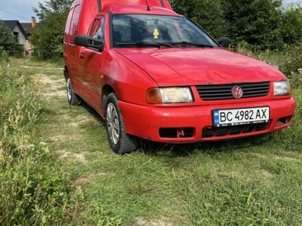 Фольксваген Кадди 2003 в Яворове на Automoto.ua Красный Фольксваген Кадди, объемом двигателя 1.9 л и пробегом 300 тыс. км за 1700 $, фото 1 на Automoto.ua