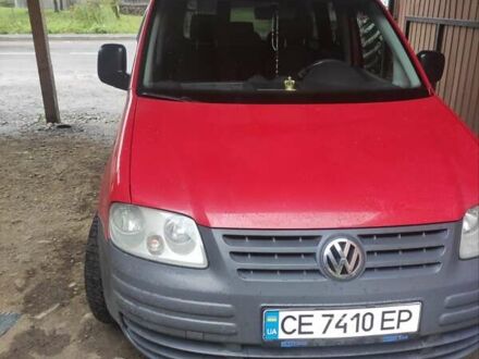 Красный Фольксваген Кадди, объемом двигателя 2 л и пробегом 330 тыс. км за 6000 $, фото 1 на Automoto.ua