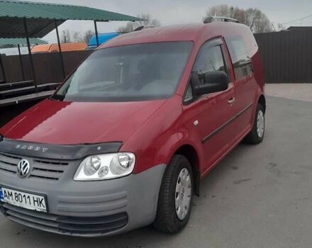 Красный Фольксваген Кадди, объемом двигателя 2 л и пробегом 270 тыс. км за 5300 $, фото 1 на Automoto.ua