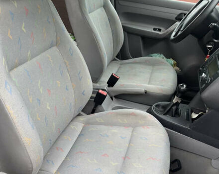 Червоний Фольксваген Кадді, об'ємом двигуна 1.9 л та пробігом 231 тис. км за 6200 $, фото 1 на Automoto.ua