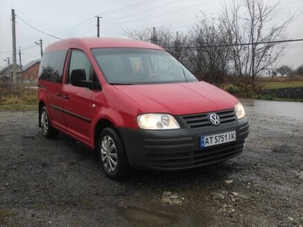 Красный Фольксваген Кадди, объемом двигателя 2 л и пробегом 226 тыс. км за 4600 $, фото 1 на Automoto.ua