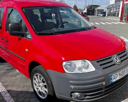 Красный Фольксваген Кадди, объемом двигателя 2 л и пробегом 190 тыс. км за 7100 $, фото 1 на Automoto.ua