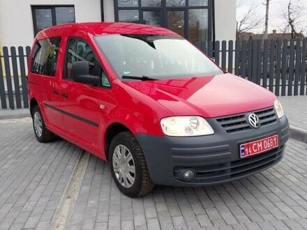 Красный Фольксваген Кадди, объемом двигателя 1.6 л и пробегом 263 тыс. км за 7900 $, фото 1 на Automoto.ua