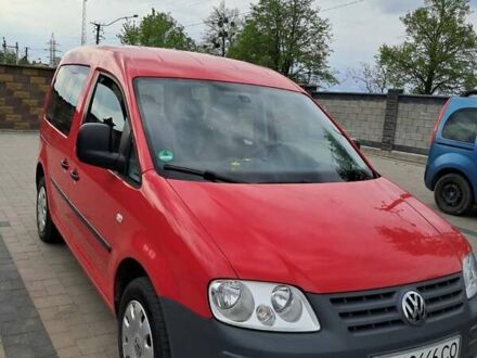 Красный Фольксваген Кадди, объемом двигателя 1.4 л и пробегом 220 тыс. км за 6500 $, фото 1 на Automoto.ua