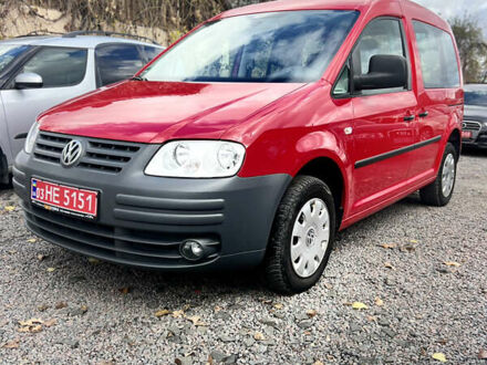 Красный Фольксваген Кадди, объемом двигателя 1.4 л и пробегом 282 тыс. км за 6950 $, фото 1 на Automoto.ua