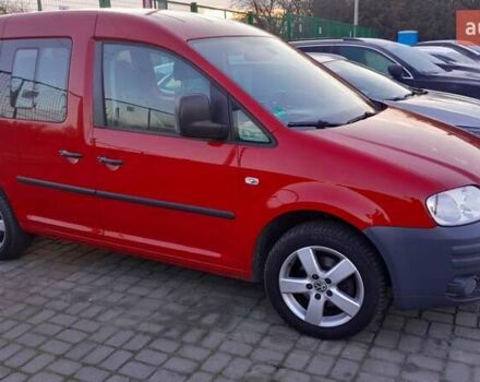 Красный Фольксваген Кадди, объемом двигателя 1.4 л и пробегом 192 тыс. км за 6299 $, фото 1 на Automoto.ua
